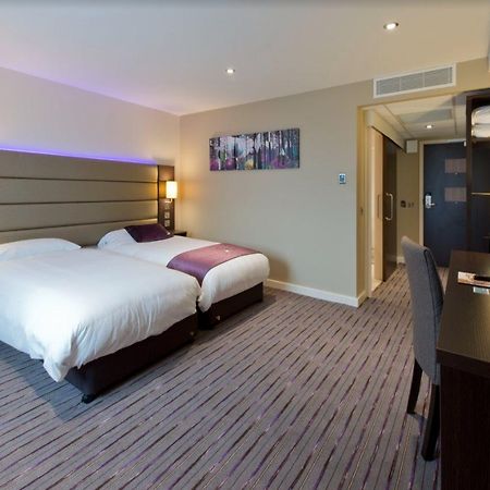 Premier Inn Leeds Headingley Esterno foto