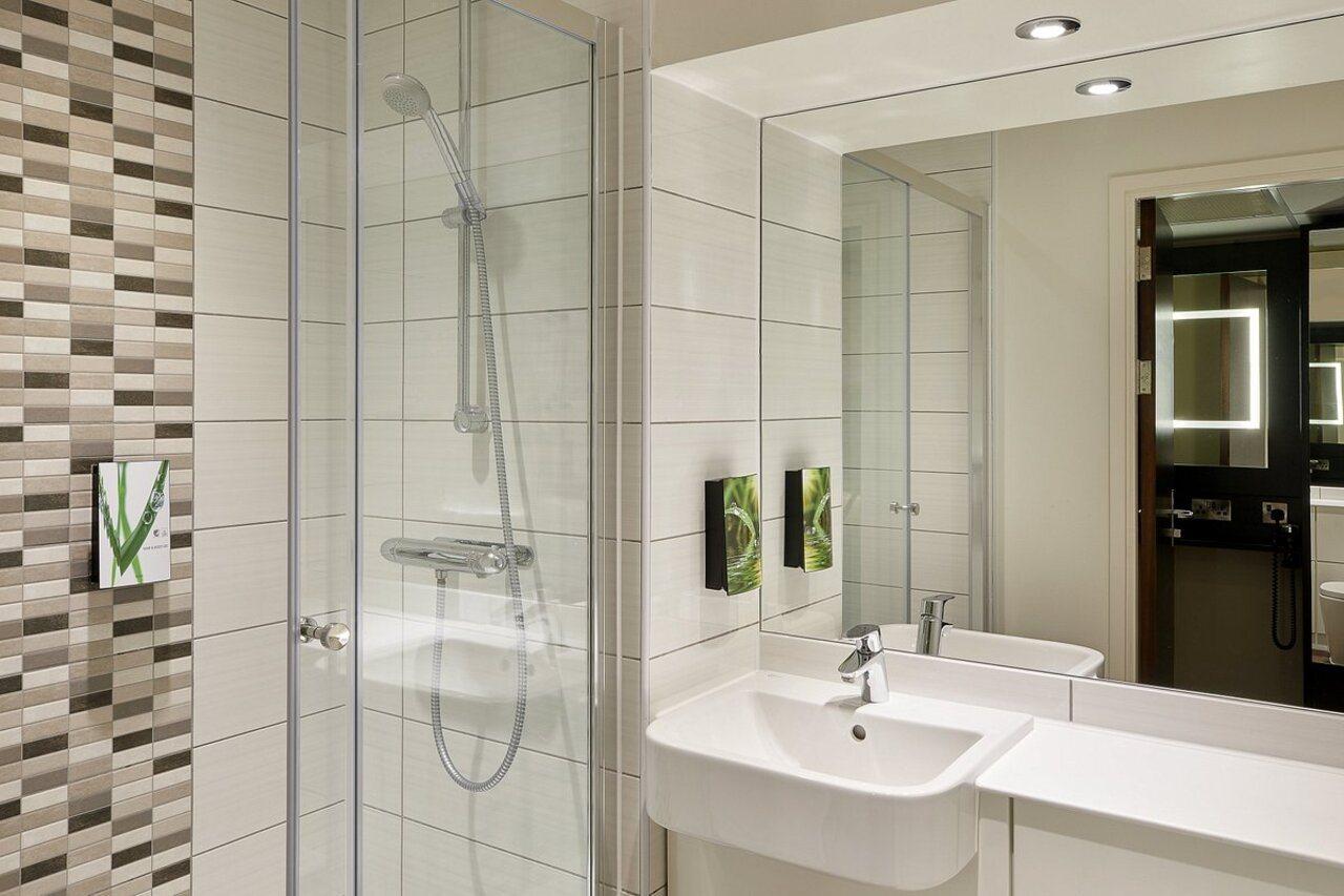 Premier Inn Leeds Headingley Esterno foto